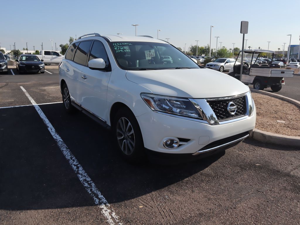 Thumbnail: 2015 Nissan Pathfinder - 3