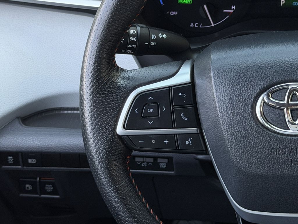 Used 2022 Toyota Sienna Van