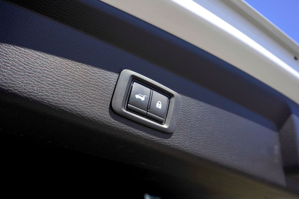 Used Car 2023 Mitsubishi Outlander  Ot45-m For Sale Under $30,000 In Taylor, Texas