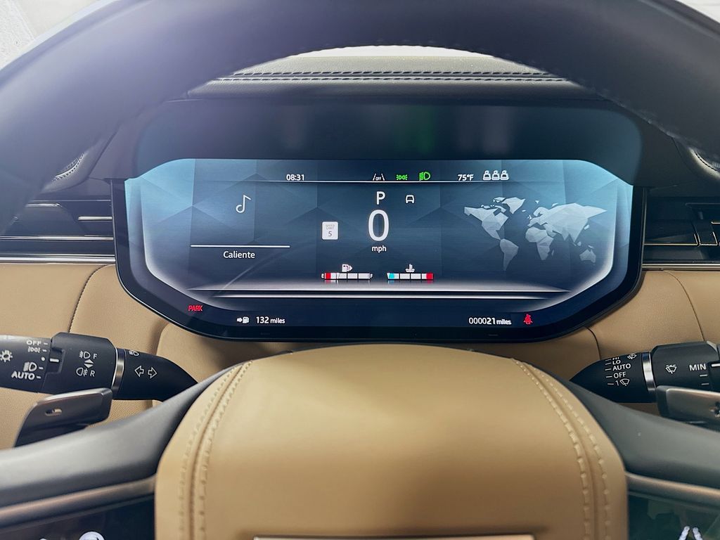 Thumbnail: 2026 Land Rover Range Rover - 31