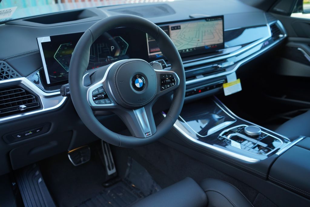 Thumbnail: 2026 BMW X5 - 10