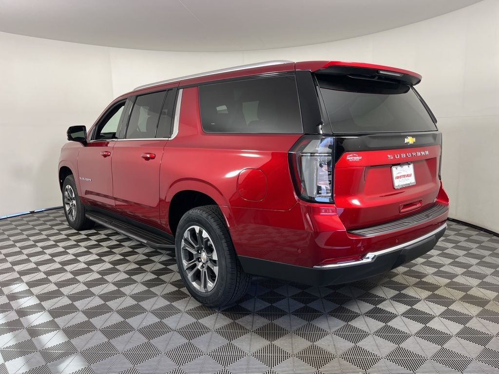 Thumbnail: 2026 Chevrolet Suburban - 3