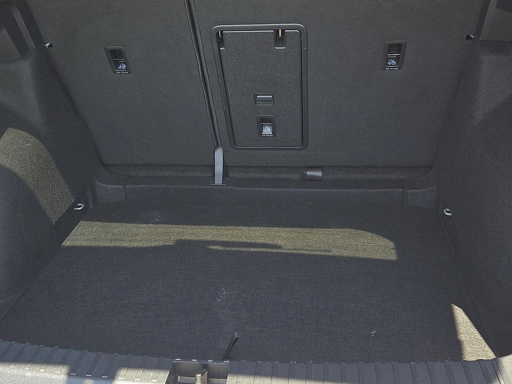 Used 2025 Volkswagen Taos 1.5T SE For Sale in Farmington, AR