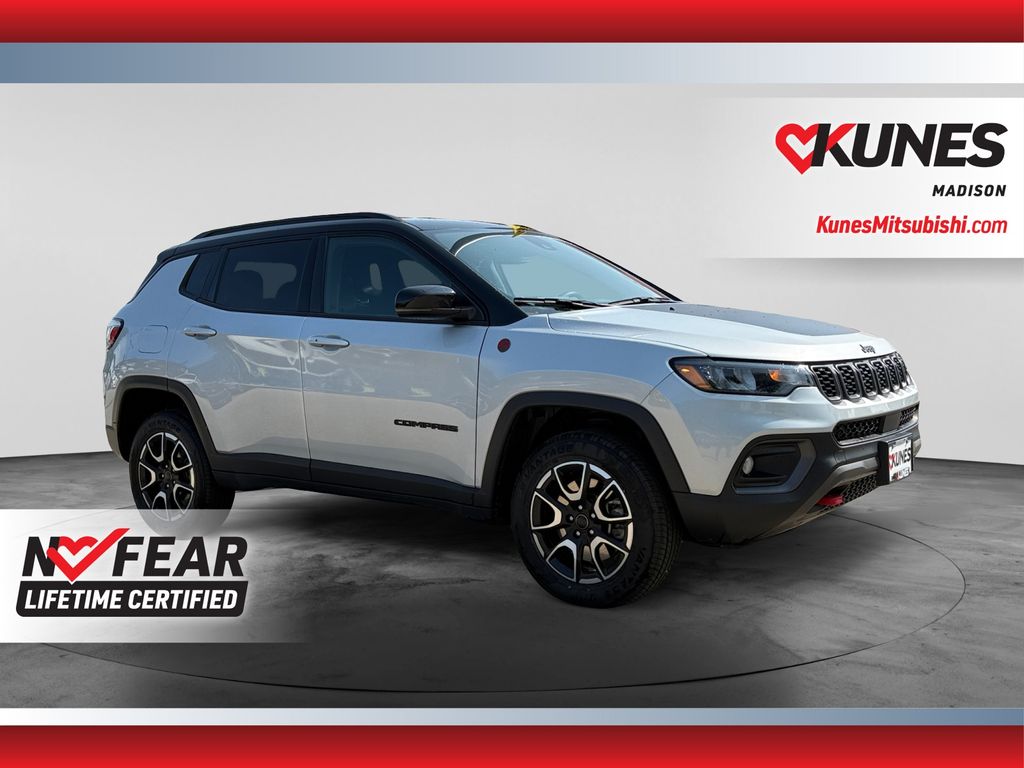 Silver Zynith Metallic Clearcoat 2025 Jeep Compass SUV / Crossover Four-Wheel Drive 8-Speed Automatic