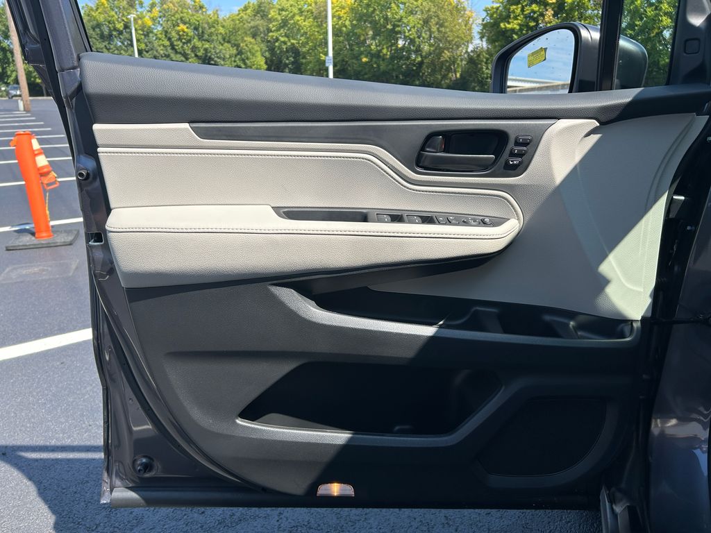 Thumbnail: 2026 Honda Odyssey - 19