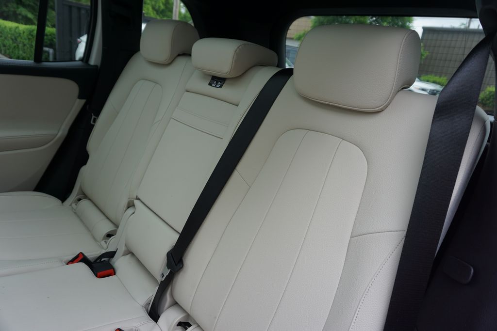 2022 Mercedes-Benz GLB 250 11