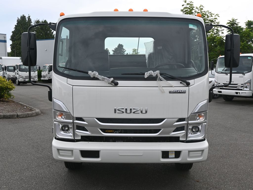 2024 Isuzu NPR HD 