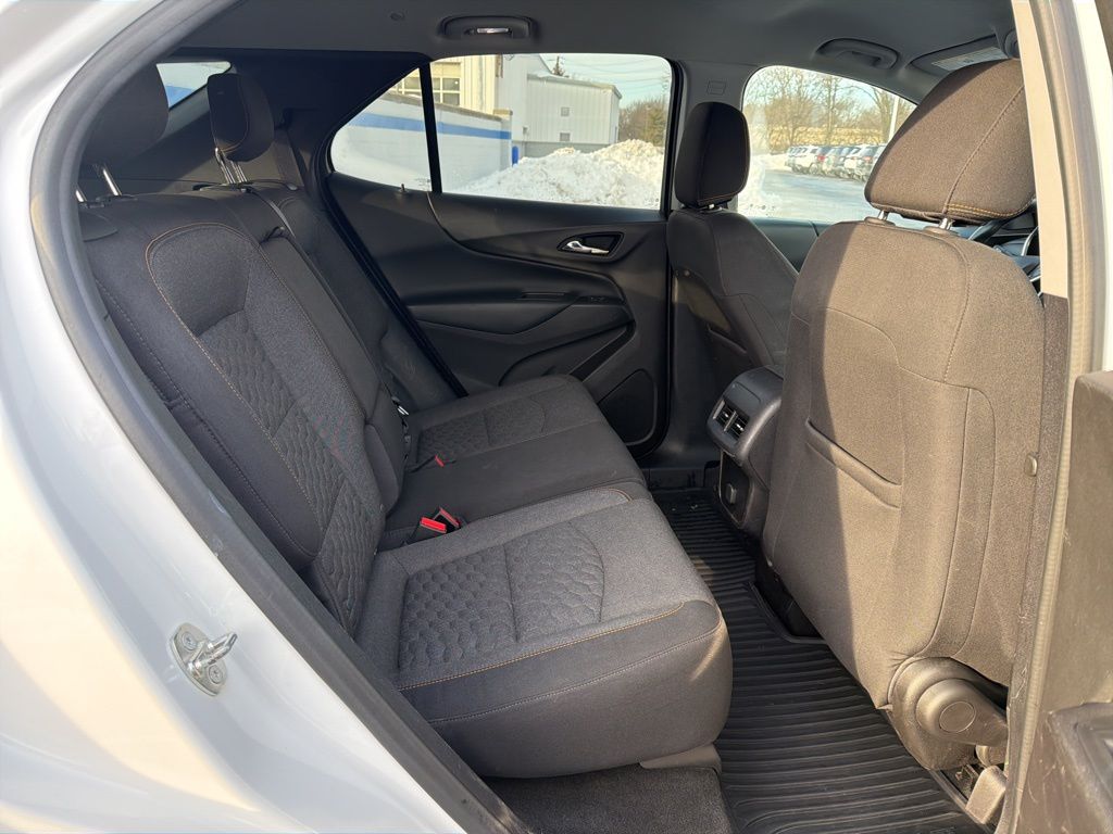 Thumbnail: 2018 Chevrolet Equinox - 22