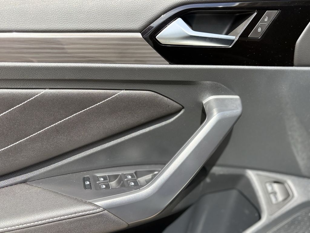 2024 Volkswagen Jetta 1.5T SEL  at Victoria Chrysler Dodge Jeep Ram