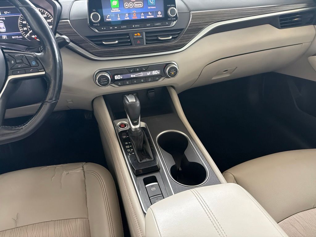 Thumbnail: 2019 Nissan Altima - 16