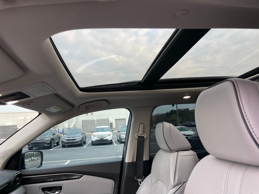 Thumbnail: 2023 Honda Pilot - 32