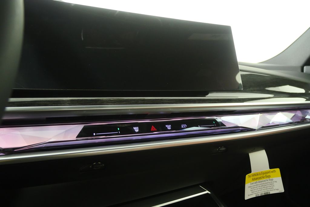 Thumbnail: 2026 BMW 7 Series - 25