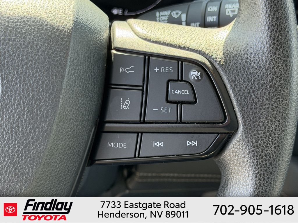 Used 2025 Toyota Sienna Van