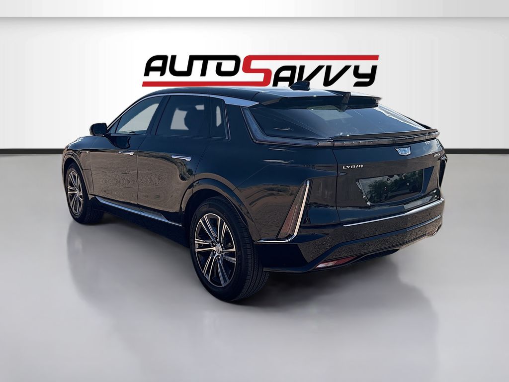 Used 2025 Black Cadillac Luxury image 5