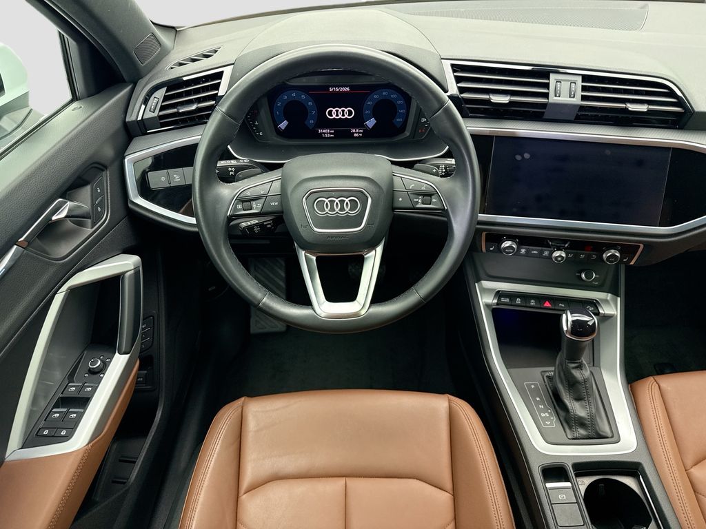 Thumbnail: 2022 Audi Q3 - 10