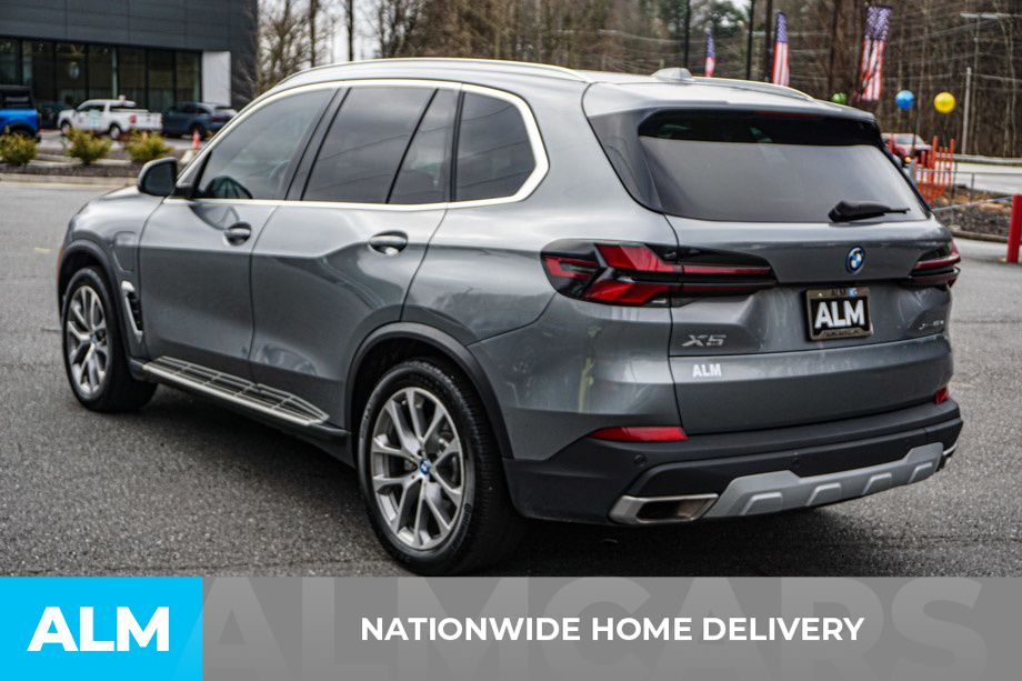 Used 2025 Gray BMW xDrive50e image 5