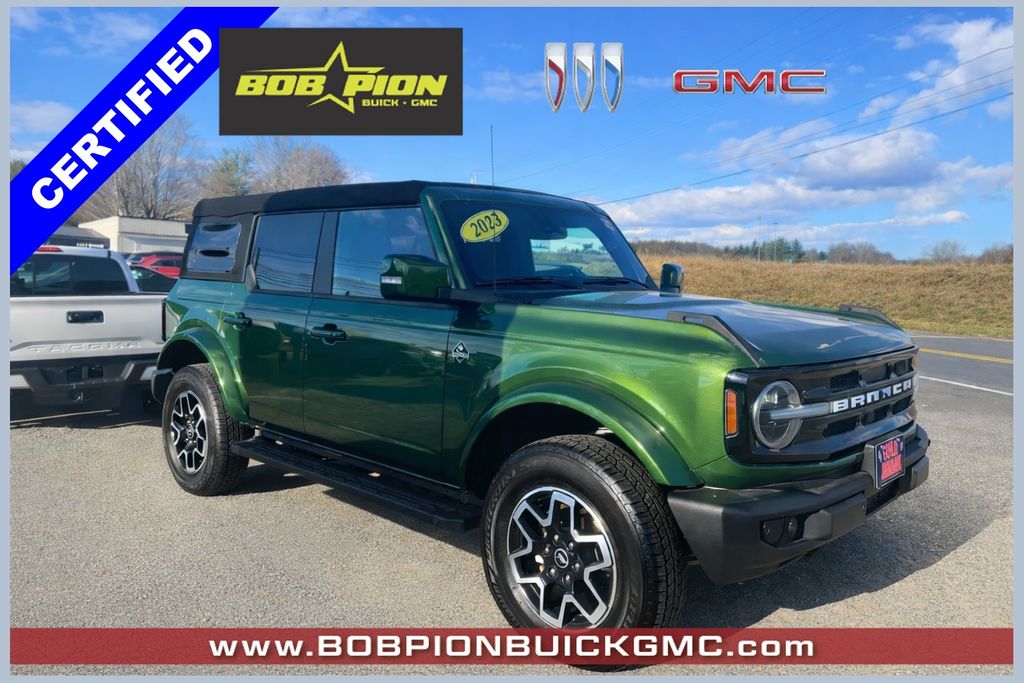 Eruption Green Metallic 2023 Ford Bronco Outer Banks 4-Door 4WD SUV / Crossover Four-Wheel Drive Automatic