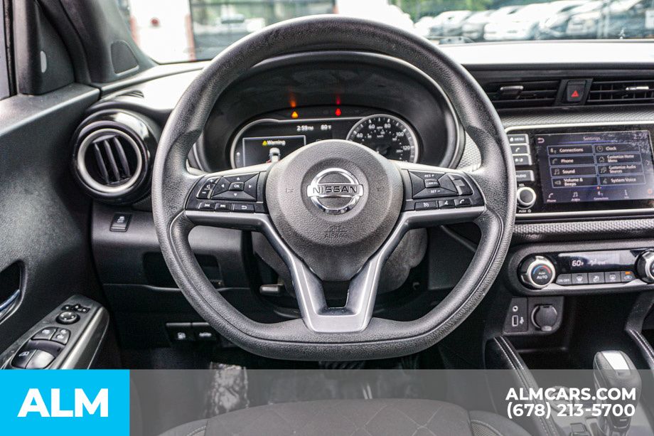 Used 2018 White Nissan SV image 28
