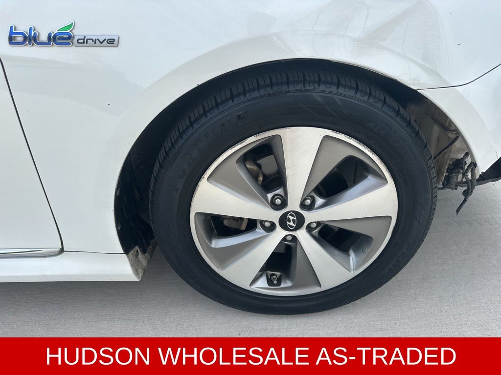 2012 Porcelain White Pearl Mica Hyundai Sonata Base FWD Sedan