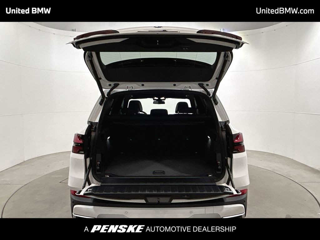 Thumbnail: 2026 BMW X5 - 22