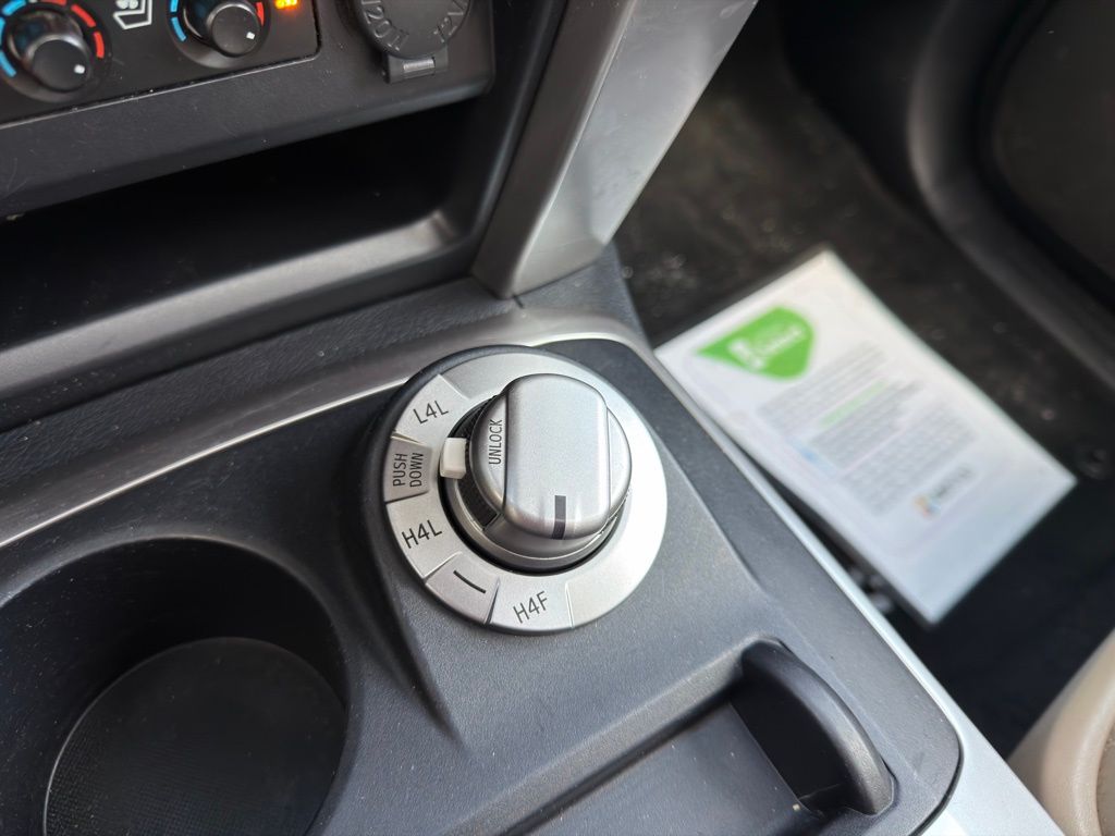 Thumbnail: 2019 Toyota 4Runner - 32