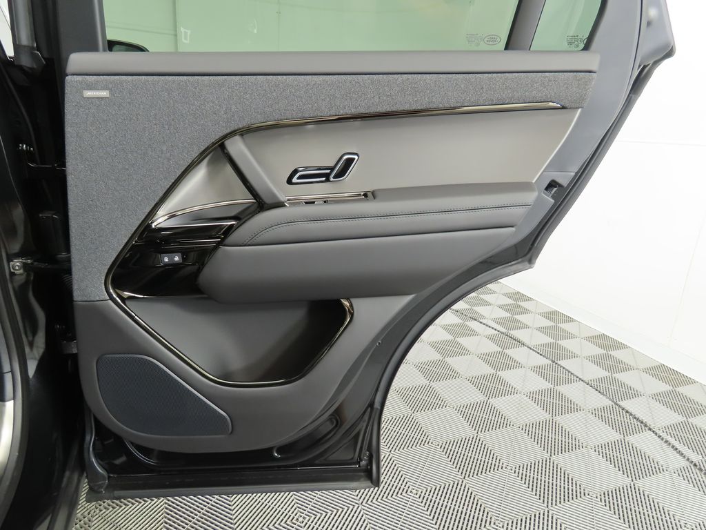 Thumbnail: 2025 Land Rover Range Rover Sport - 29