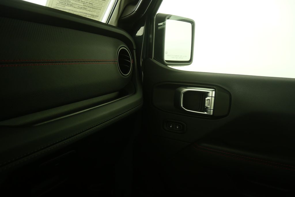 Thumbnail: 2025 Jeep Wrangler - 25