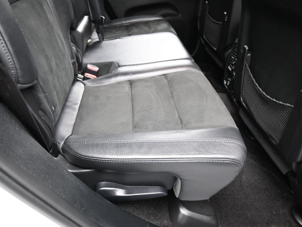 Used 2018 Bright White Clearcoat Jeep Altitude image 34