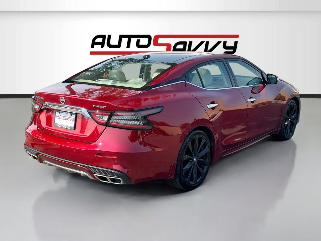 Used 2023 Red Nissan Platinum image 7