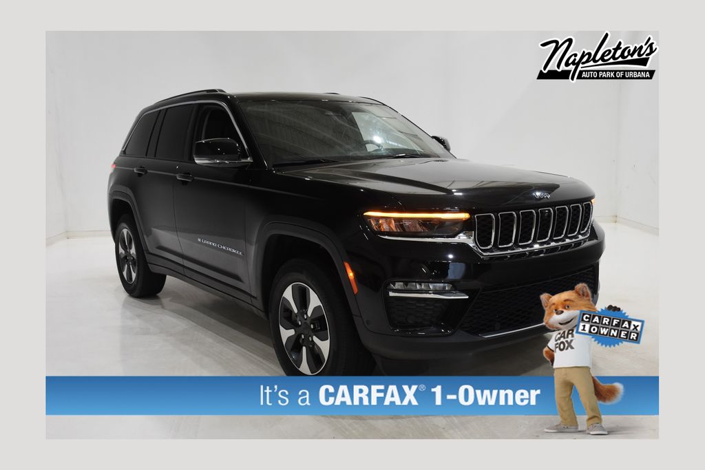 Diamond Black Crystal Pearlcoat 2022 Jeep Grand Cherokee 4xe SUV / Crossover Four-Wheel Drive 8-Speed Automatic