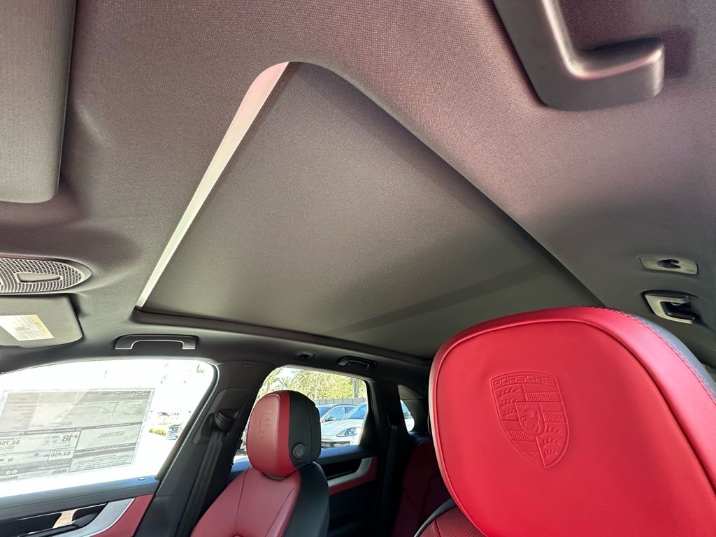 Thumbnail: 2026 Porsche Cayenne - 26