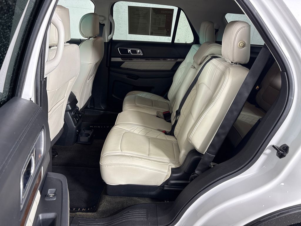 Used 2016 White Ford Platinum image 25