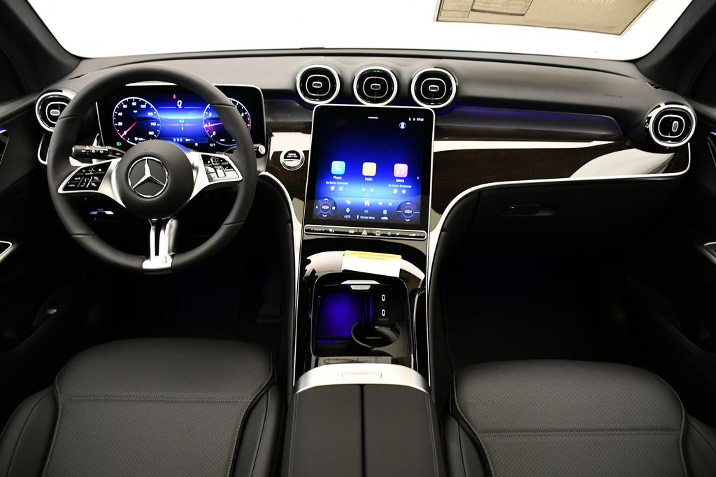 Thumbnail: 2026 Mercedes-Benz GLC - 20