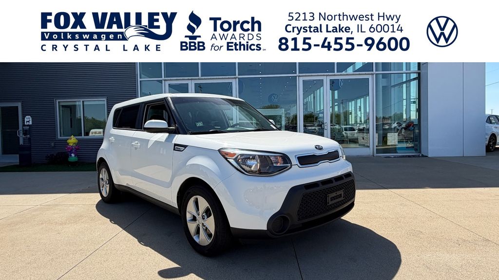 Clear White 2016 Kia Soul Base Wagon Front-Wheel Drive 6-Speed Automatic