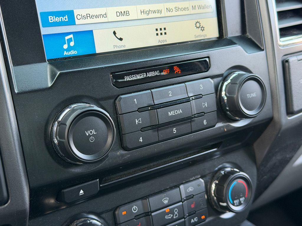 Thumbnail: 2016 Ford F-150 - 24