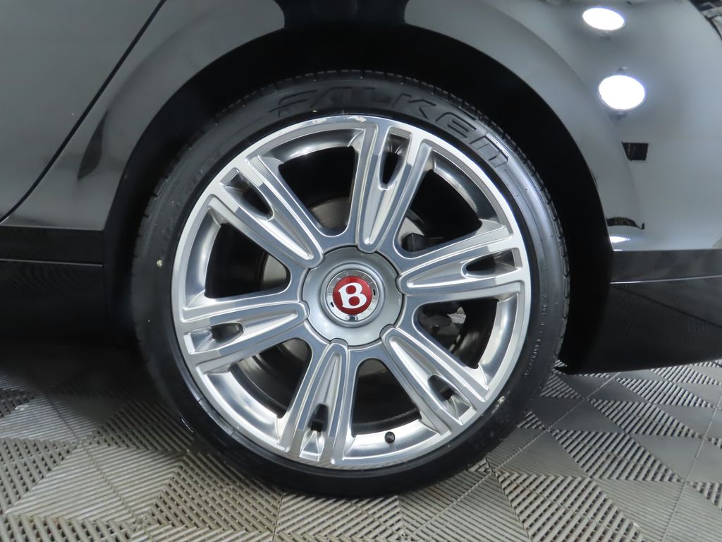Thumbnail: 2018 Bentley Flying Spur - 31
