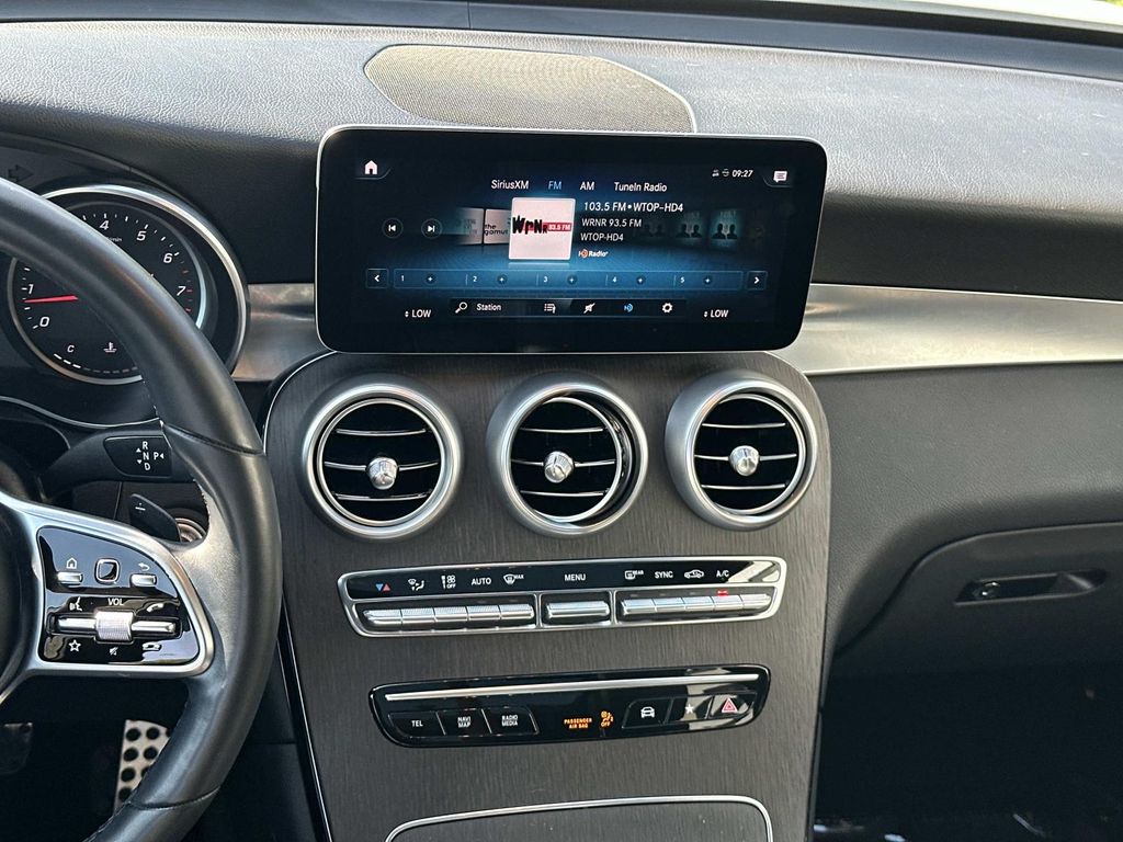 Thumbnail: 2022 Mercedes-Benz GLC - 21