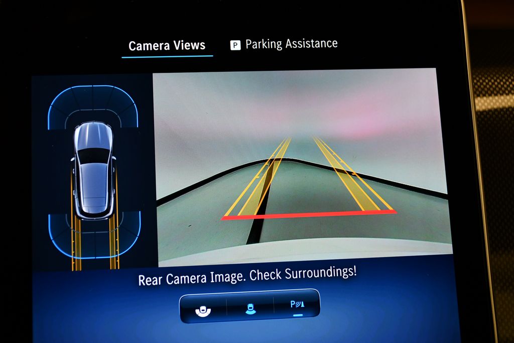 Thumbnail: 2025 Mercedes-Benz GLC - 28