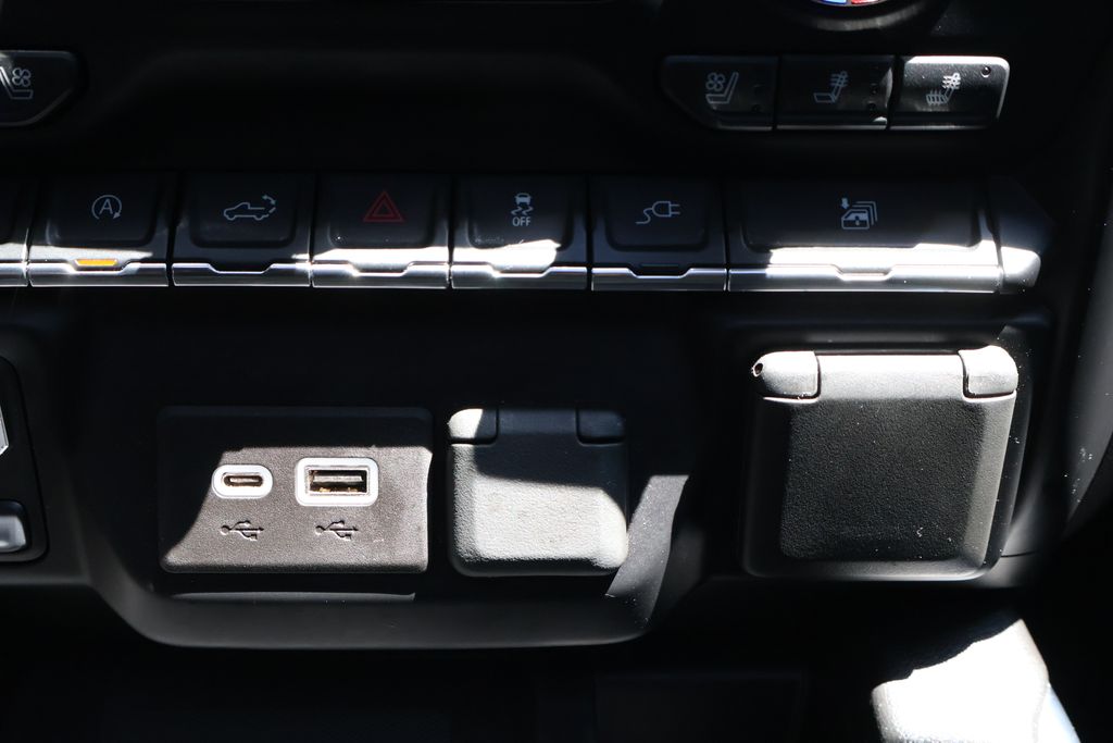 Thumbnail: 2021 Chevrolet Silverado 1500 - 26