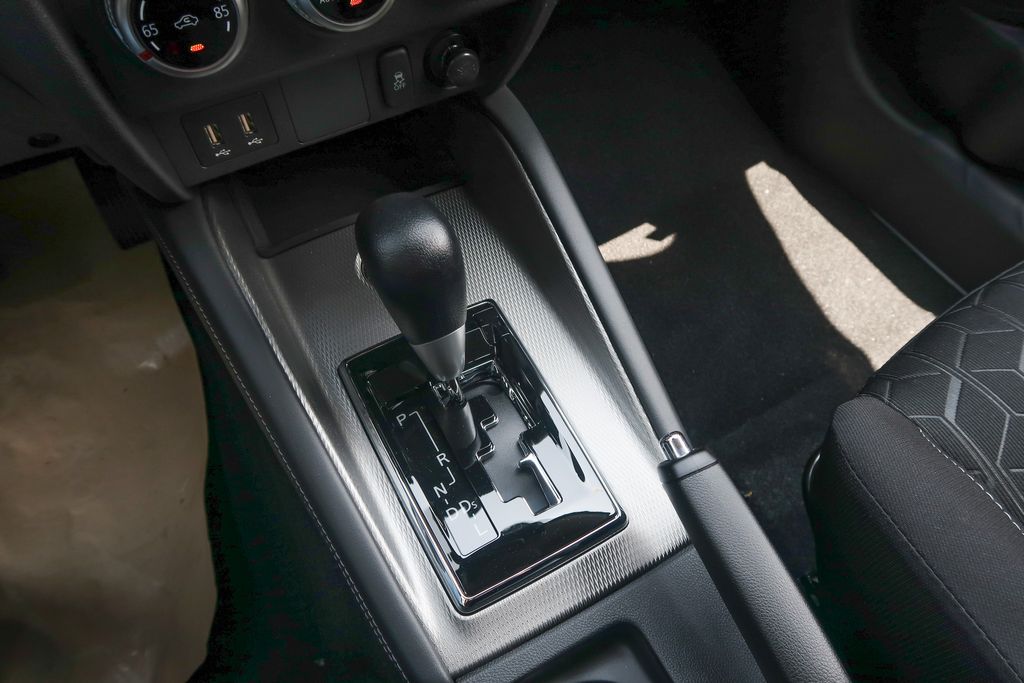 2026 Mitsubishi Outlander Sport 2.0 ES
