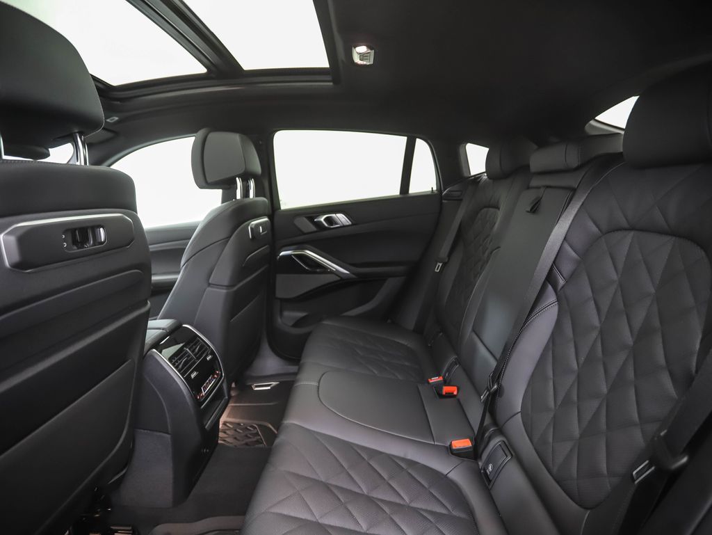 Thumbnail: 2026 BMW X6 - 22