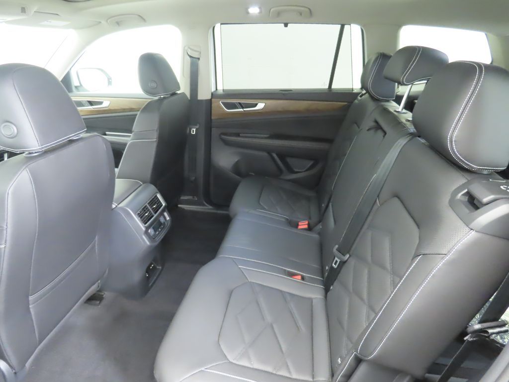 Thumbnail: 2026 Volkswagen Atlas - 21