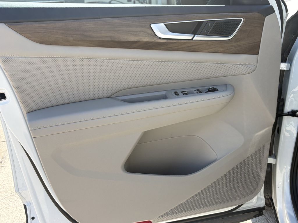 2024 Volkswagen Atlas 2.0T SE  at Big Star Chrysler Jeep Dodge Ram 
