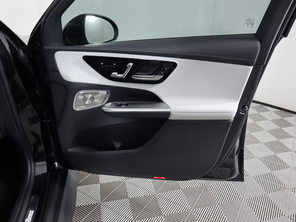 Thumbnail: 2026 Mercedes-Benz GLC - 27