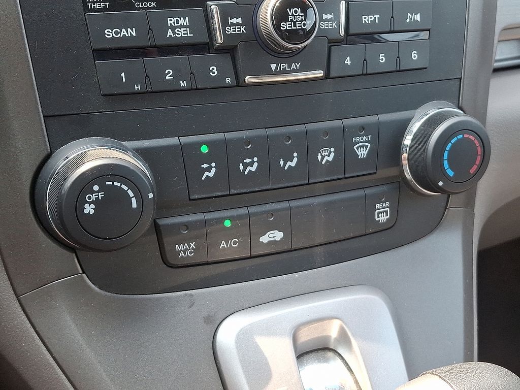 Thumbnail: 2011 Honda CR-V - 16