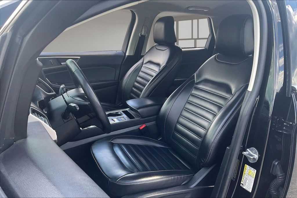 Used 2024 Ford Edge SUV
