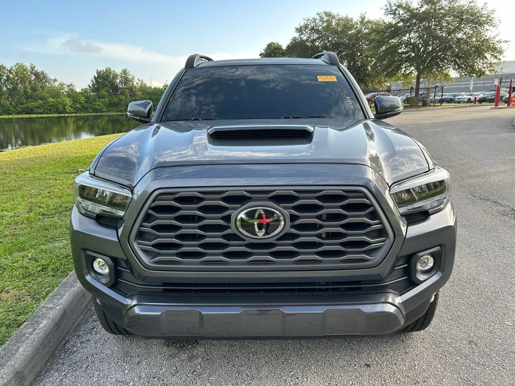 Thumbnail: 2022 Toyota Tacoma - 8