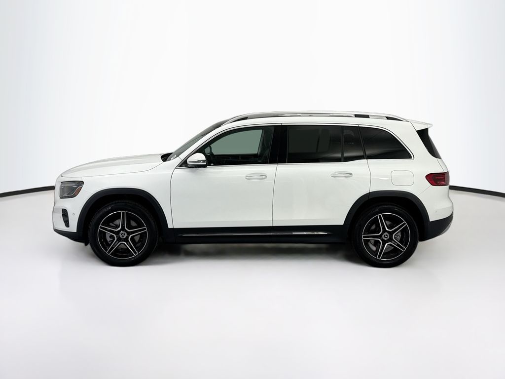 Used 2026 White Mercedes-Benz GLB 250 image 8