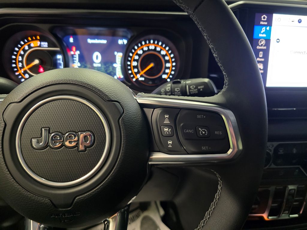 2025 Jeep Wrangler 4-Door Sahara - Photo 19