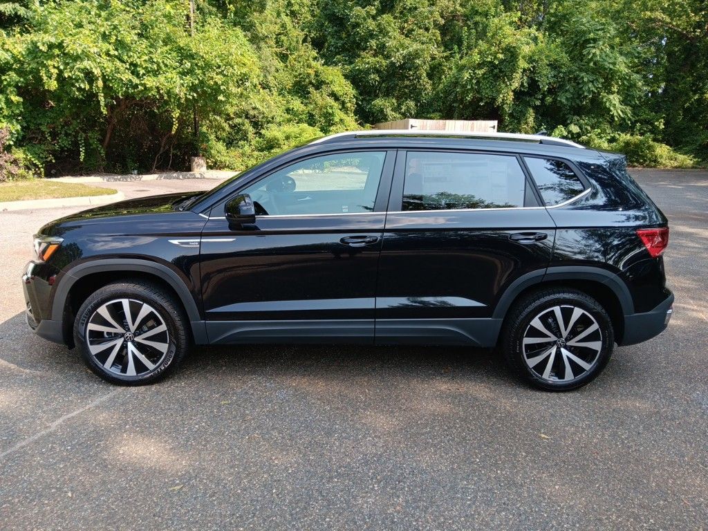 2024 Volkswagen Taos 1.5T SE 2